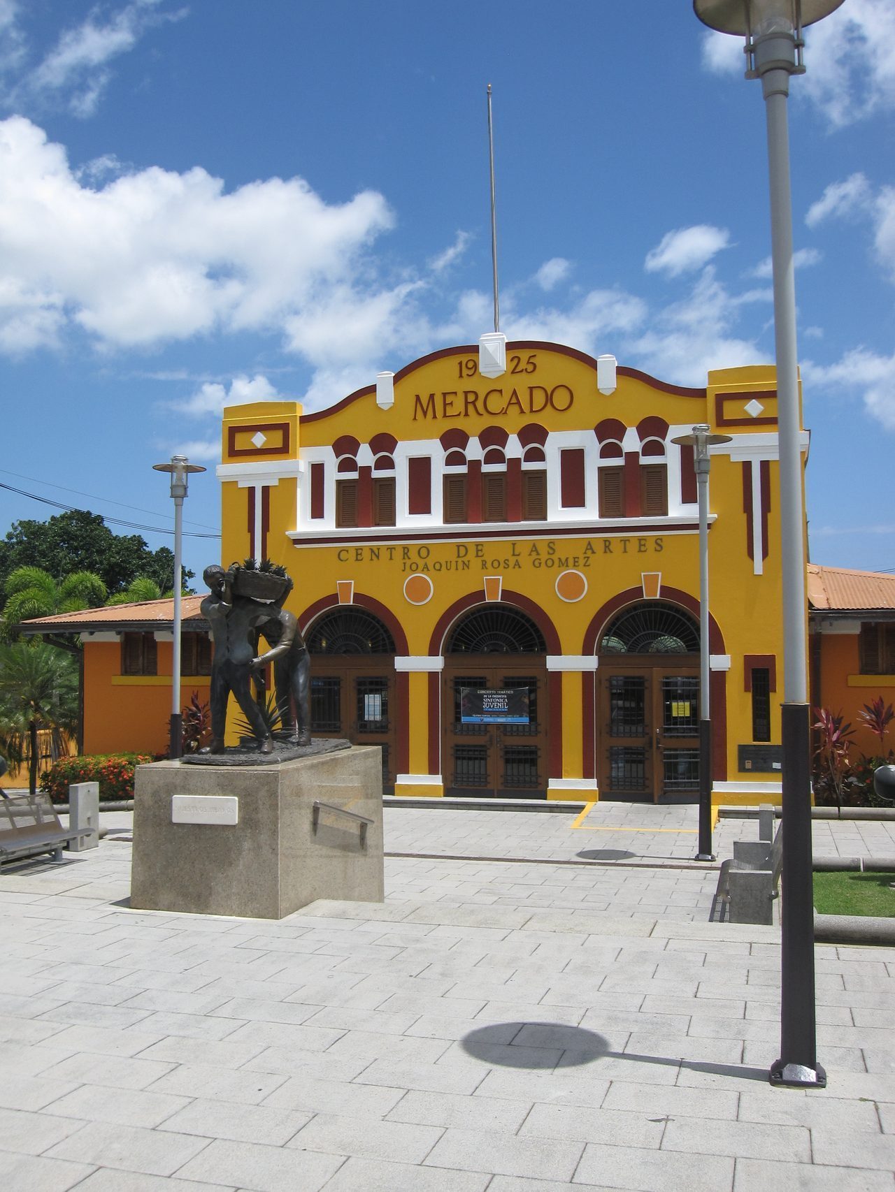 Plaza del Mercado de Manatí