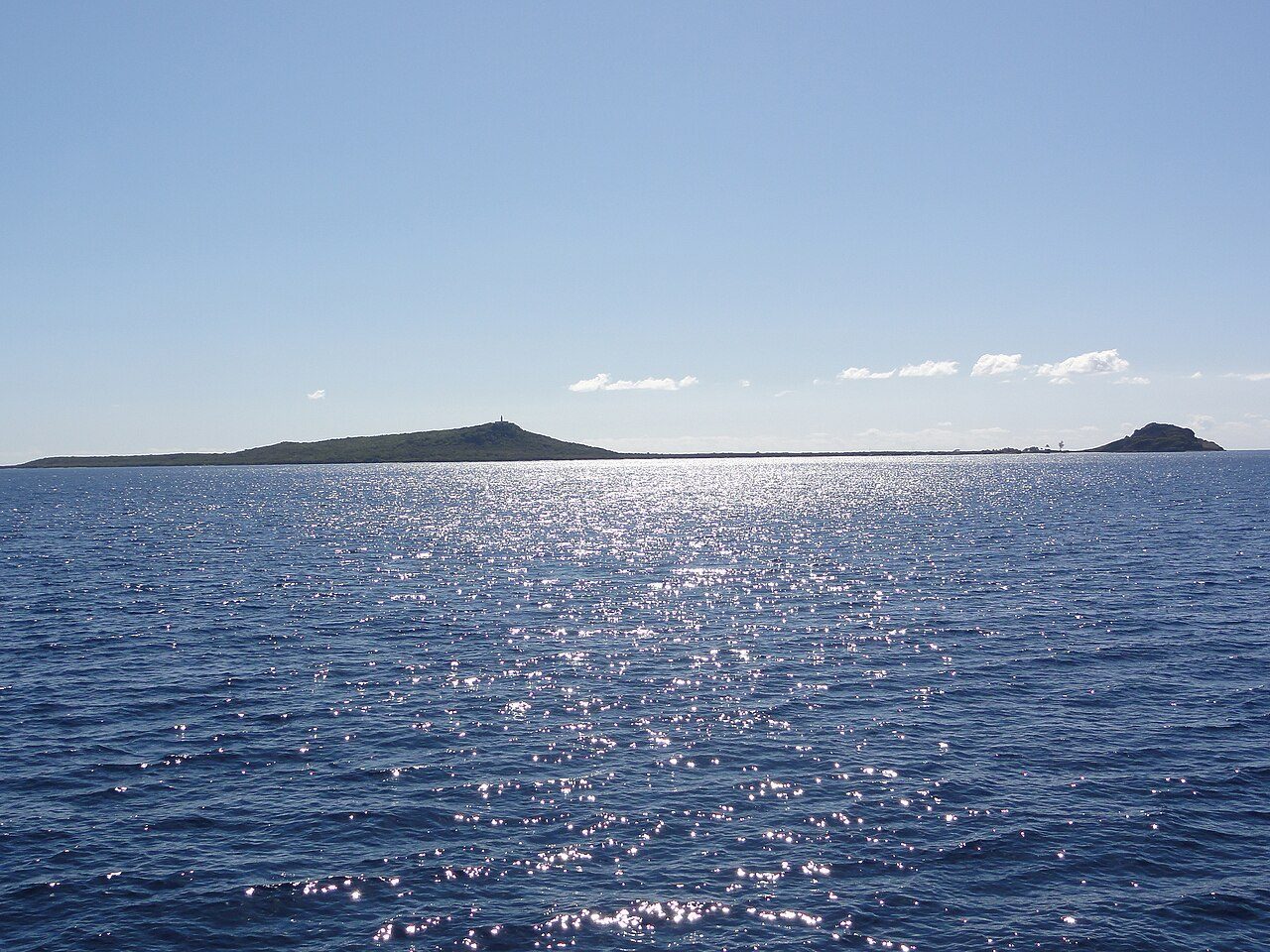 Caja de Muertos Island