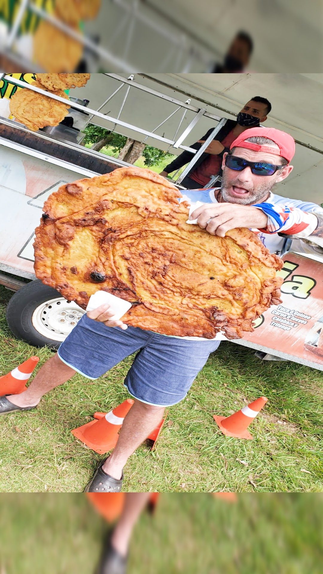Bacalaitos Gigante