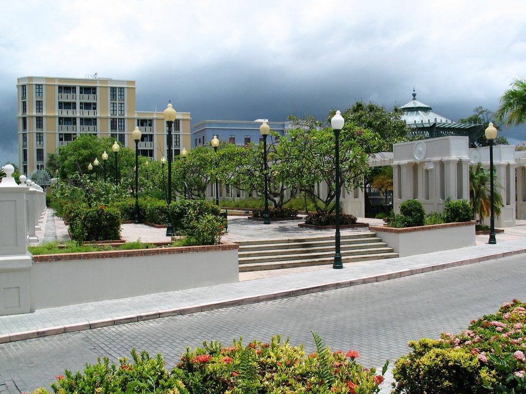 Parque Urbano Dora Colón Clavell