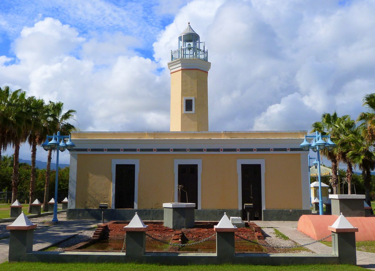 Faro de Punta de las Figuras
