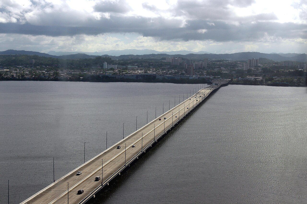 Puente Teodoro Moscoso