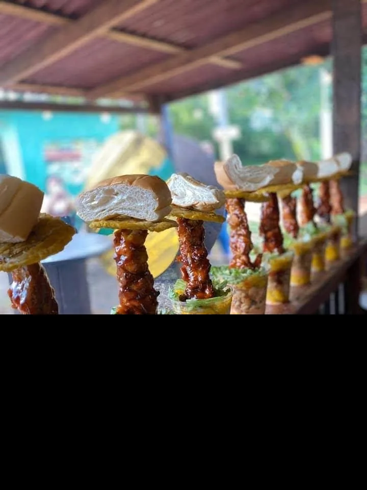 Pinchoneras BBQ y Algo Mas