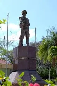 Monumento Al Soldado