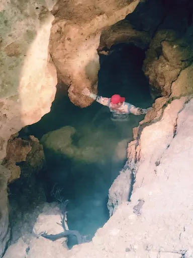 Jacuzzi Debajo Tunel