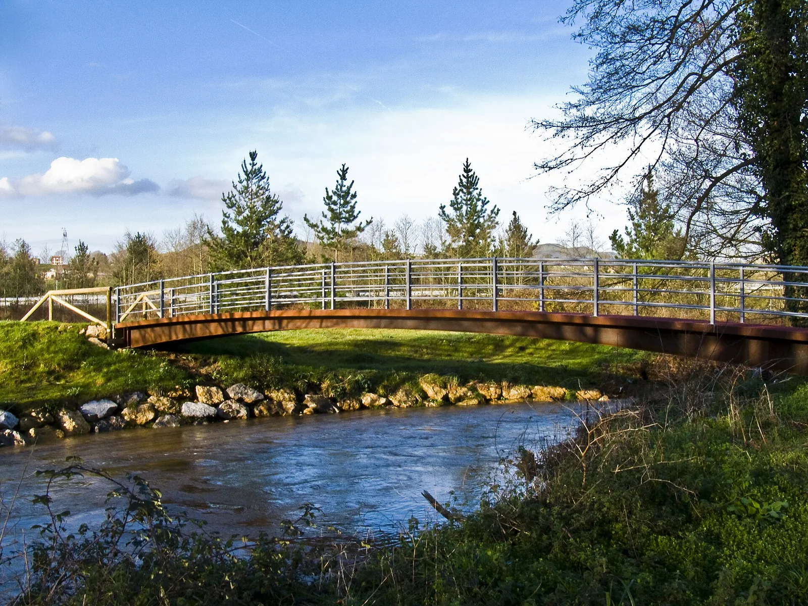 Puente Antiguo Peatonal